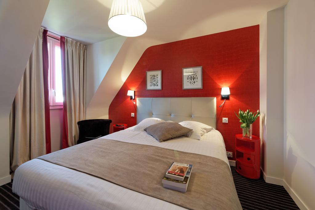 Hotel La Residence Des Artistes Roscoff Rom bilde